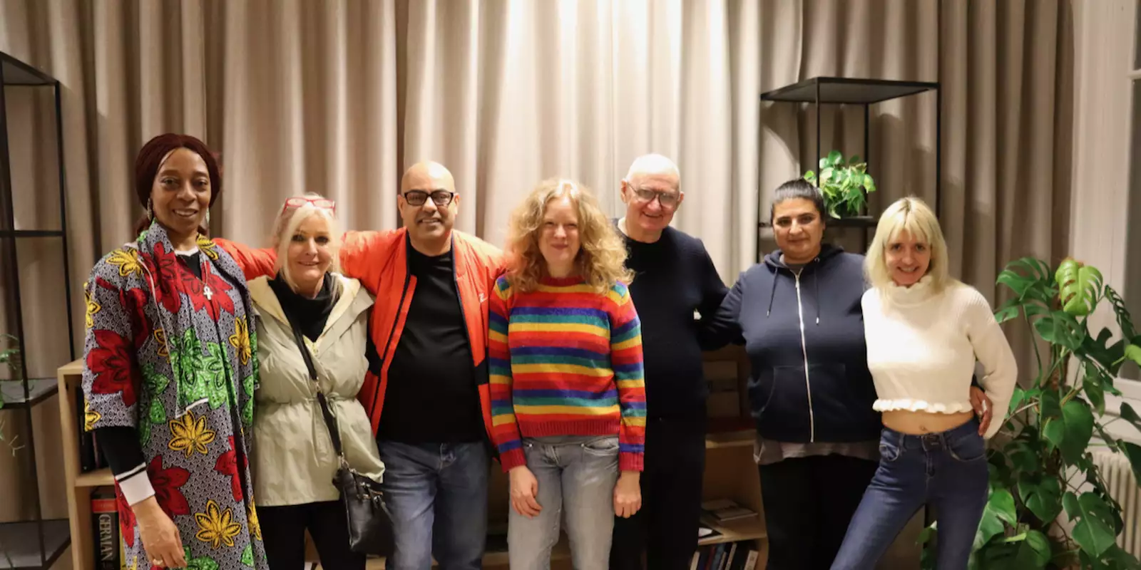 Group photo of 7 Neighbourhood Organisers smiling