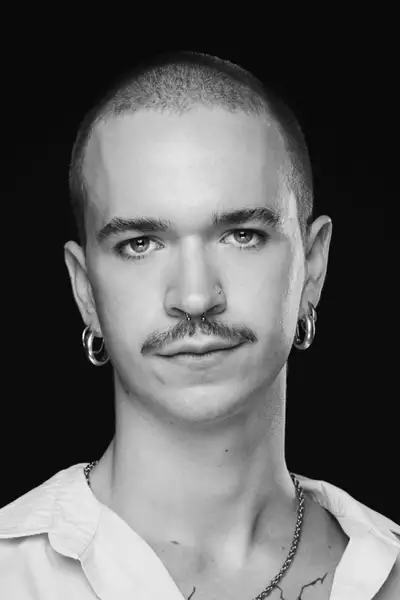 Headshot of Louis Baxter