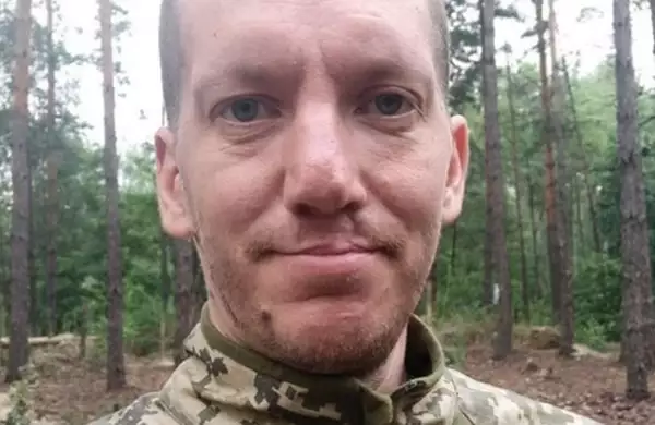 Up-close headshot of Antonina outside