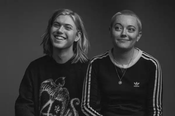 black-and-white photo of the two members of idontloveyouanymore