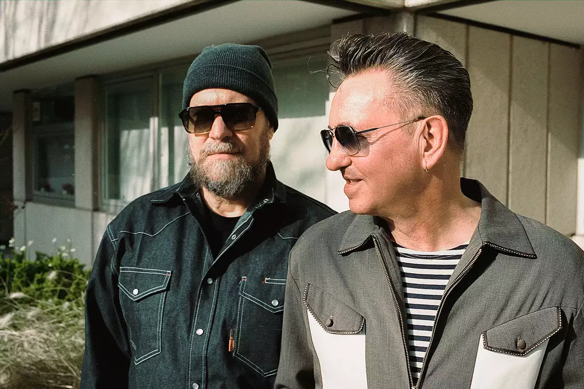 John Grant sings the songs of Patsy Cline with Richard Hawley and Band ...