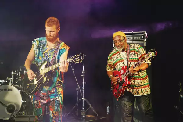 Sens Sagna & the Kajamor Family on the Festival Square stage